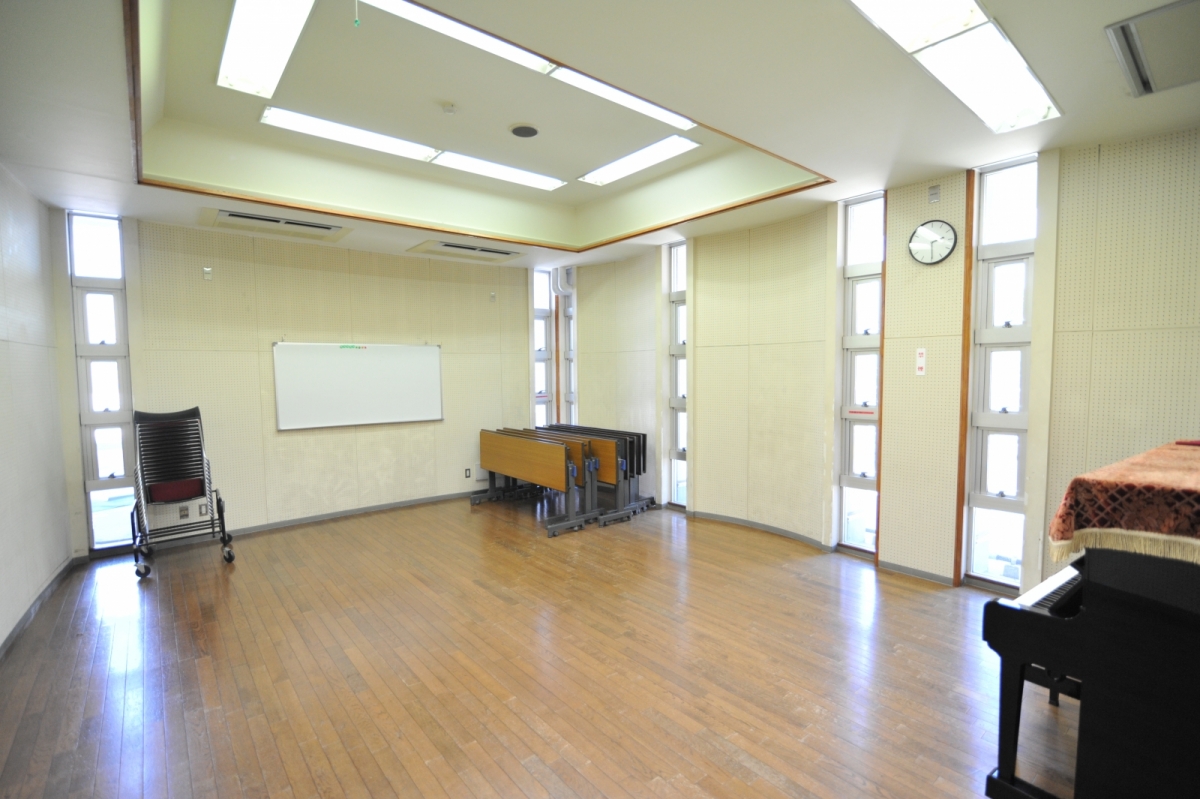 竹間沢公民館音楽室