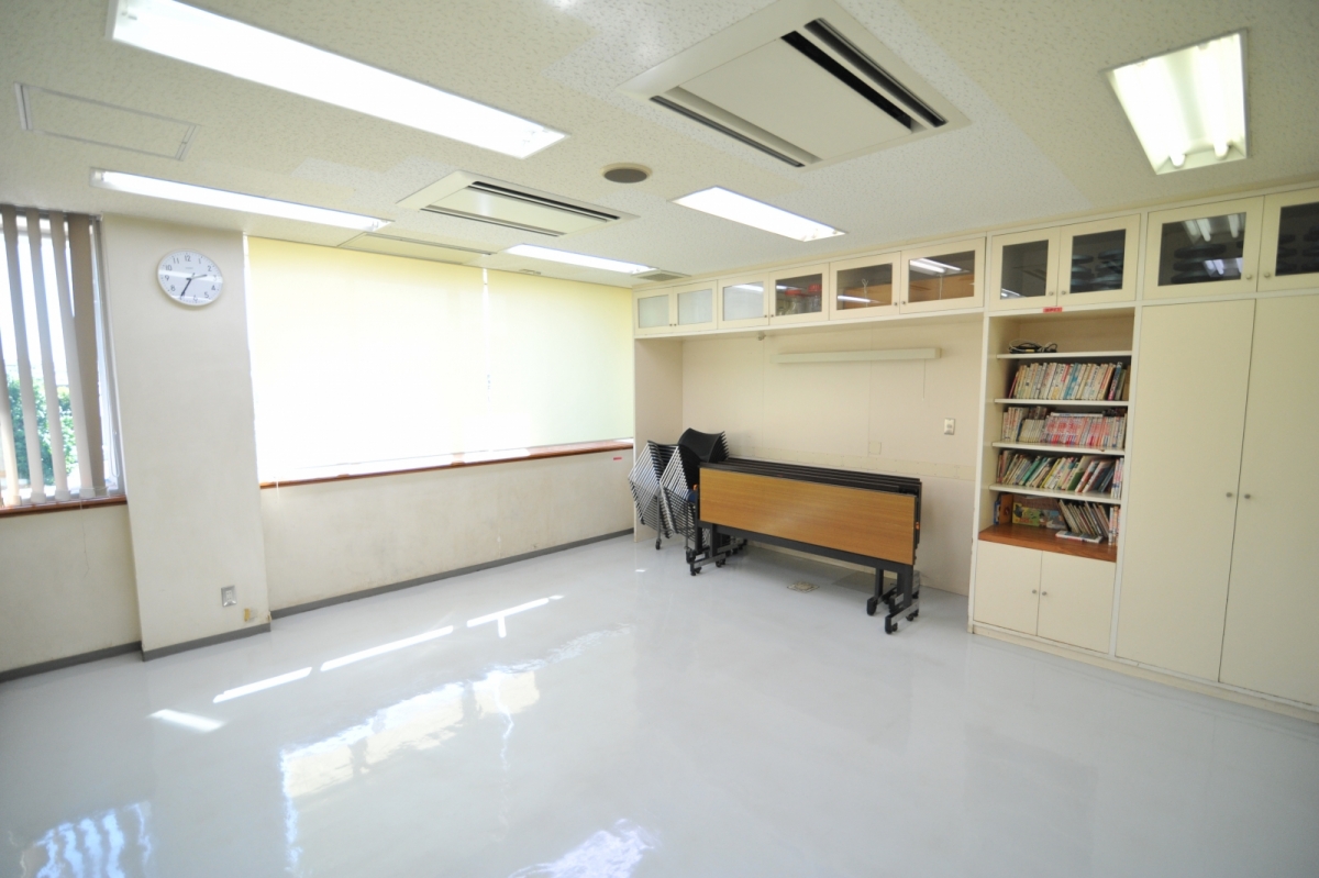 竹間沢公民館図書室